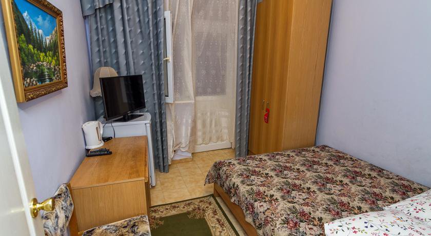 Гостиница Парк - отель Шинкар Пересыпь